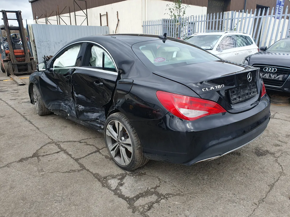 18 MERCEDES CLA  1.6 P AUTO FOR BREAKING - Image 4