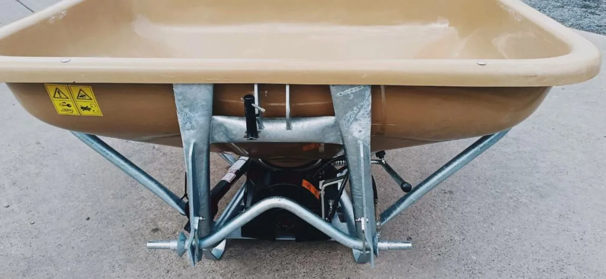New BMC Wagtail fertilizer Spreaders - Image 3