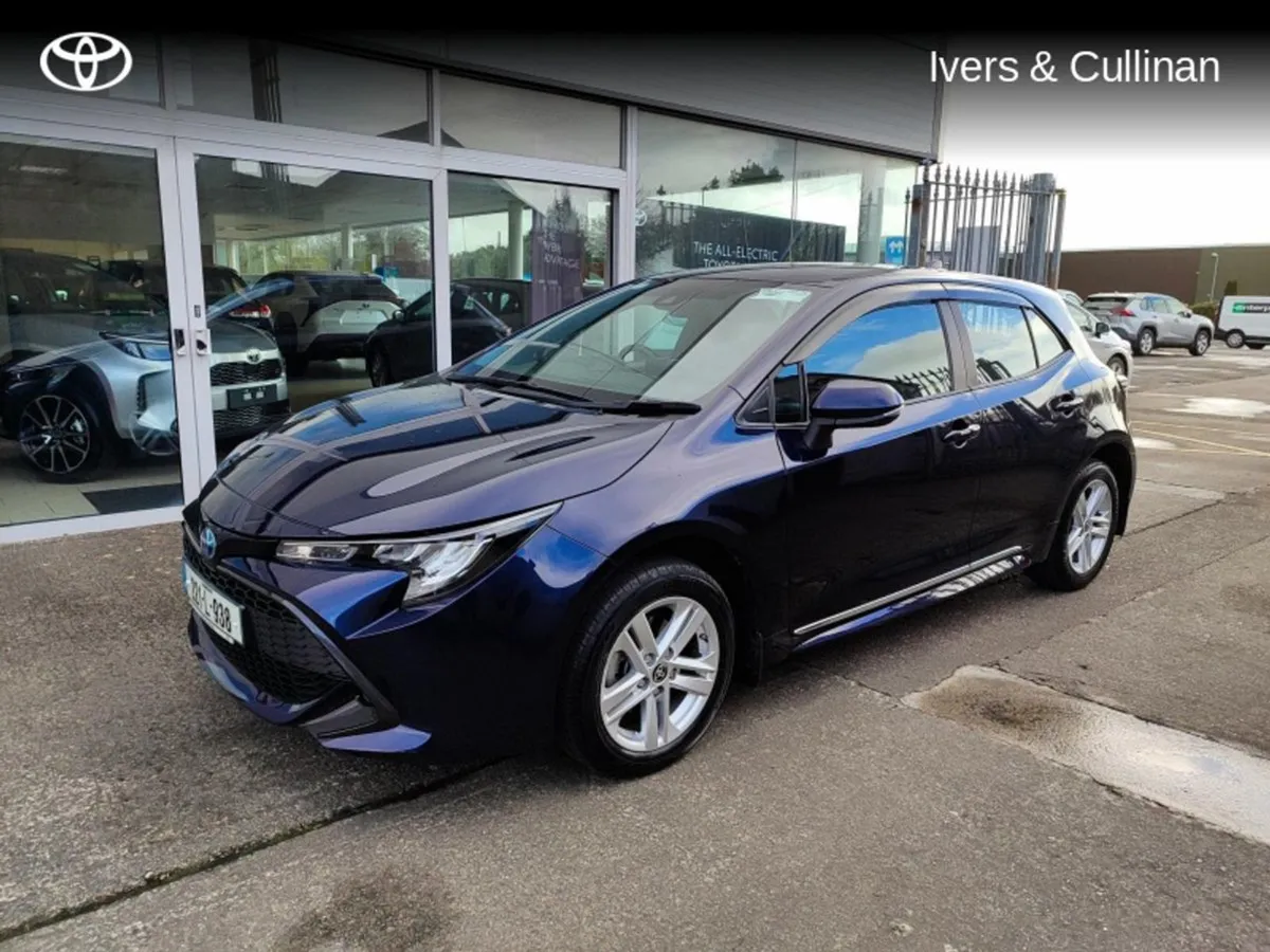 Toyota Corolla Luna H/B 4DR Auto Hybrid - Image 3