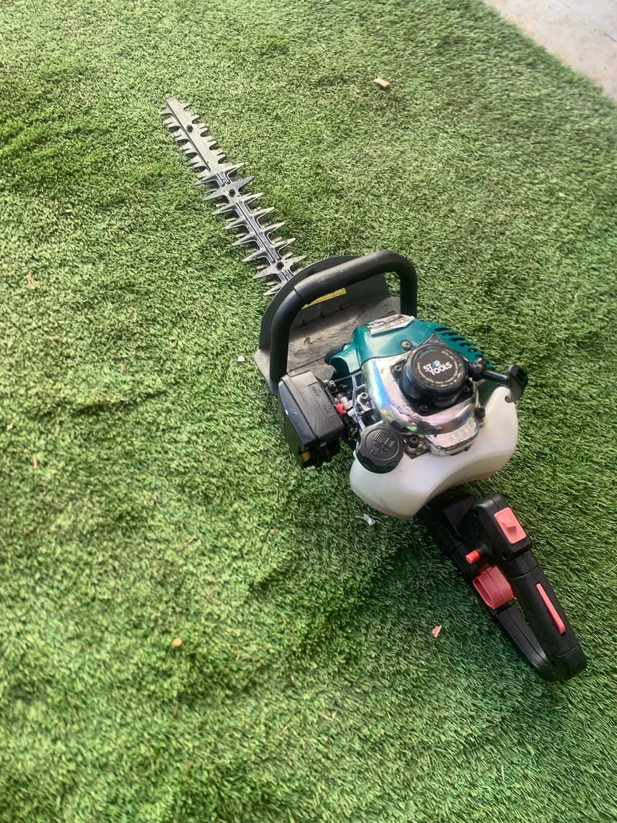 Hedge trimmer for sale in Co. Kildare for €50 on DoneDeal