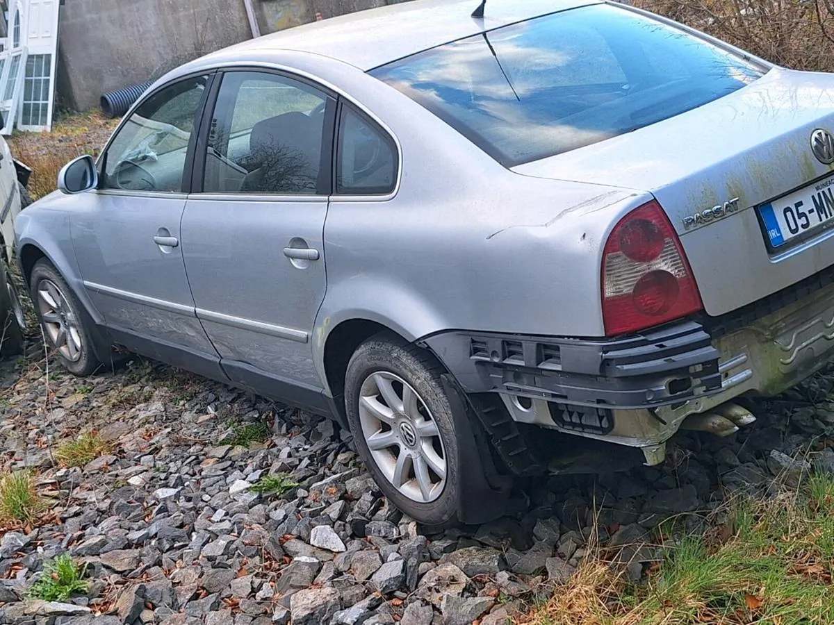 VW PASSAT *BREAKING* - Image 3