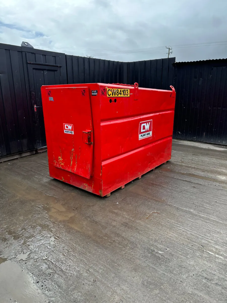 2200L Bunded Diesel Boswer - Image 3