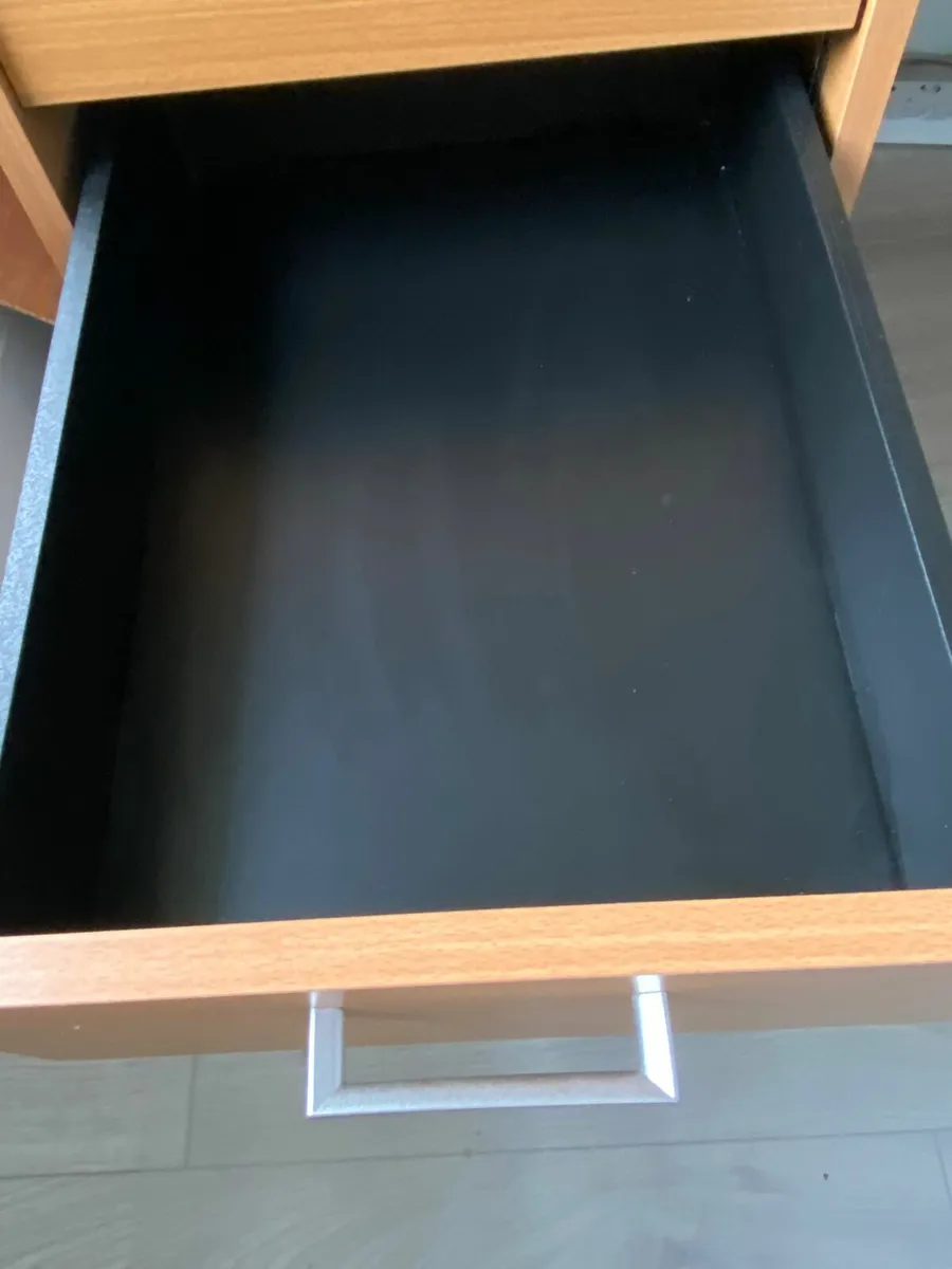Office desk for sale in Co. Cork for €50 on DoneDeal