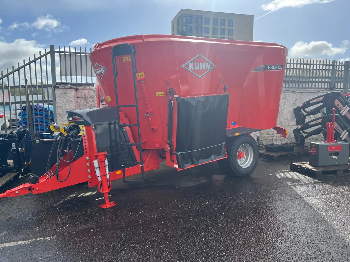 KUHN PROFILE FEEDER RANGE - Image 1