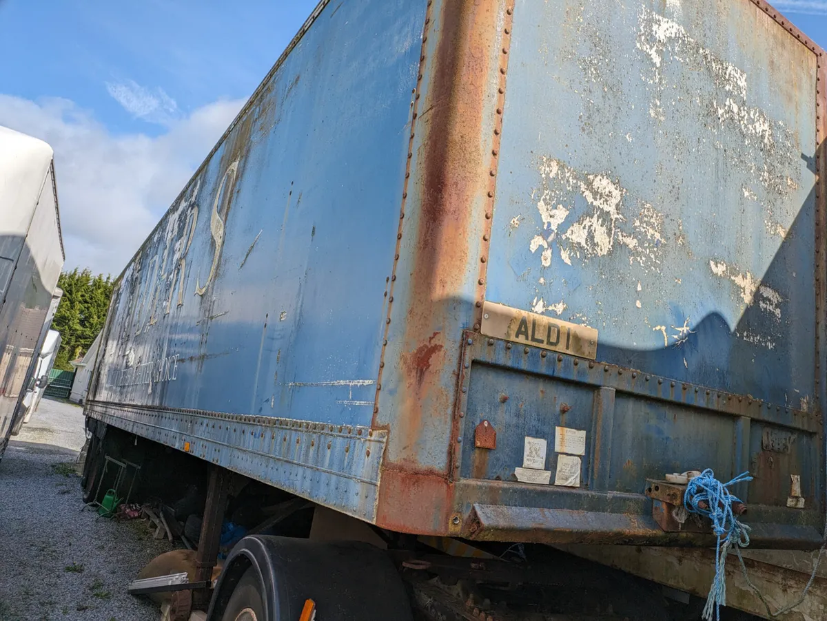 40 ft Boxvans for storage  to clear - Image 1