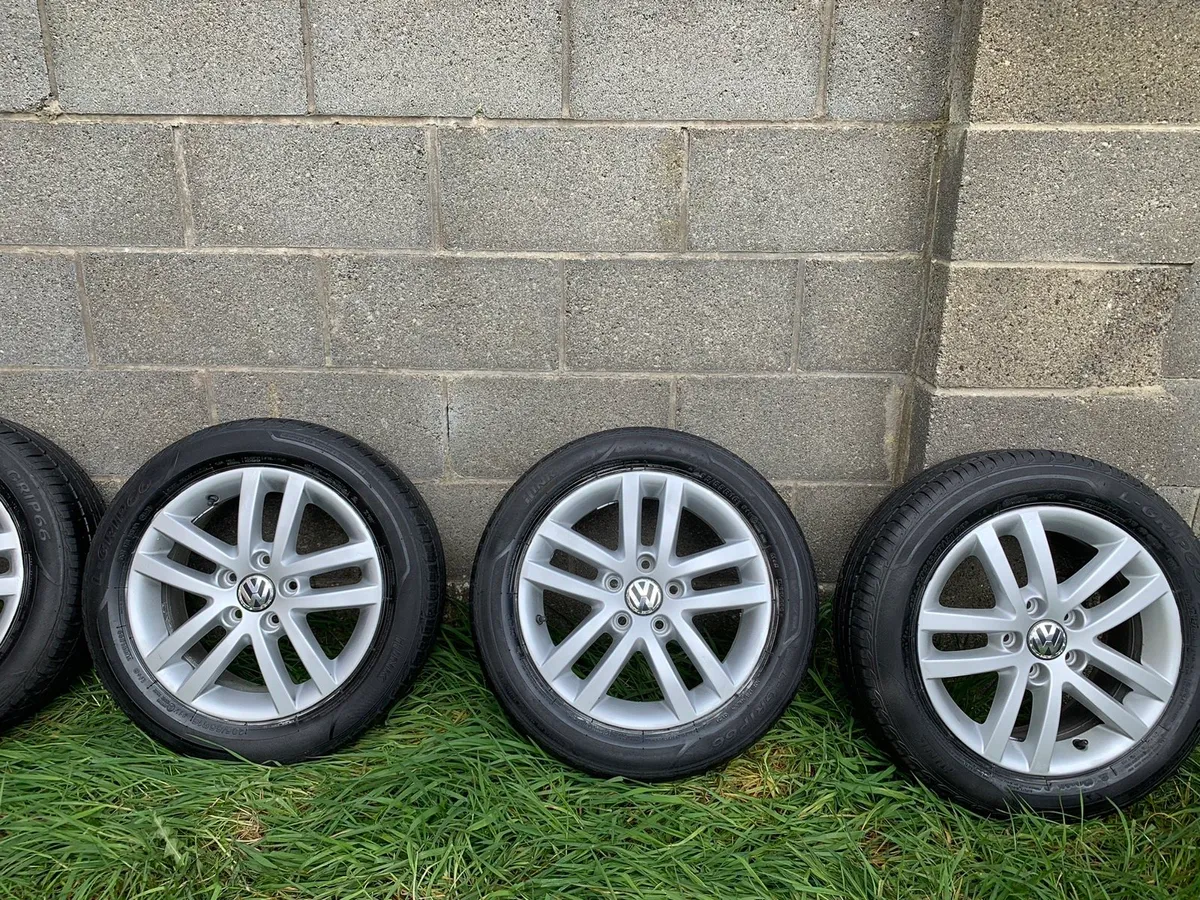 16” Vw Golf highline alloy wheels - Image 1