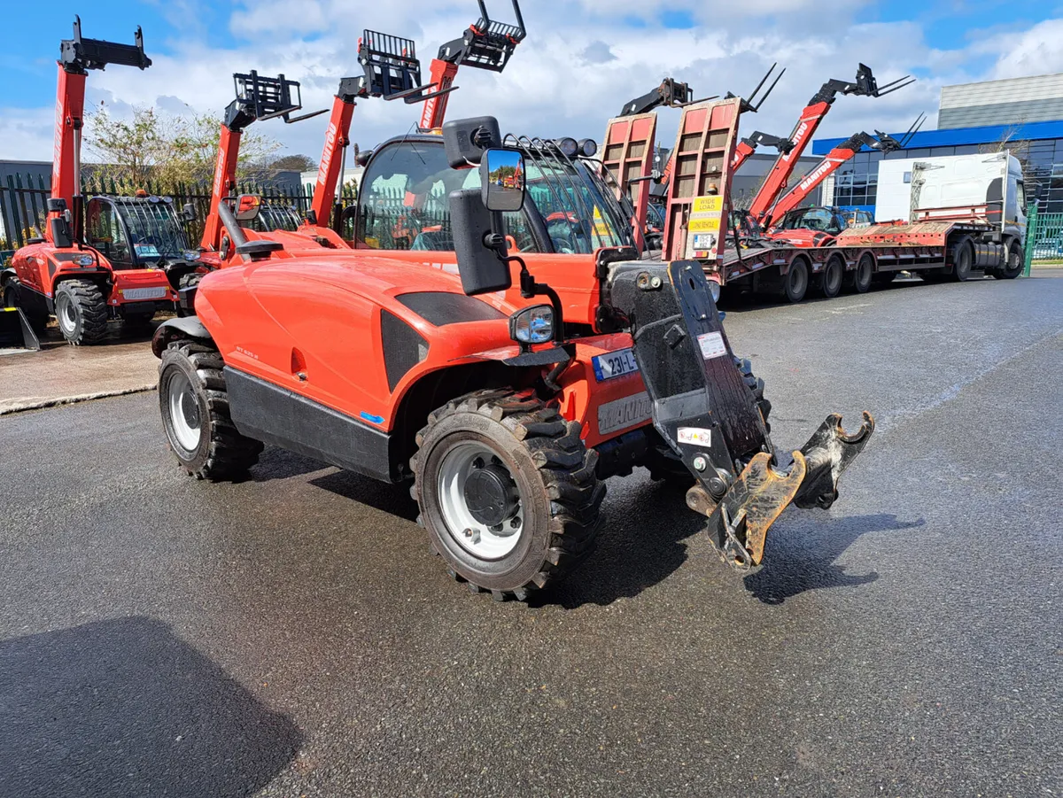2023 Manitou MT625 telescopic loader - Image 4