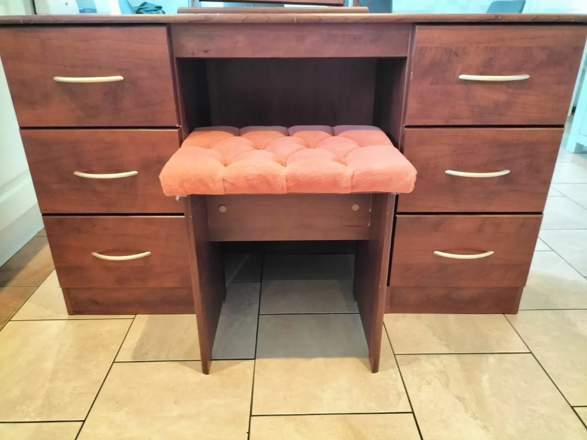 Bedroom furniture for sale in Co. Westmeath for €100 on DoneDeal