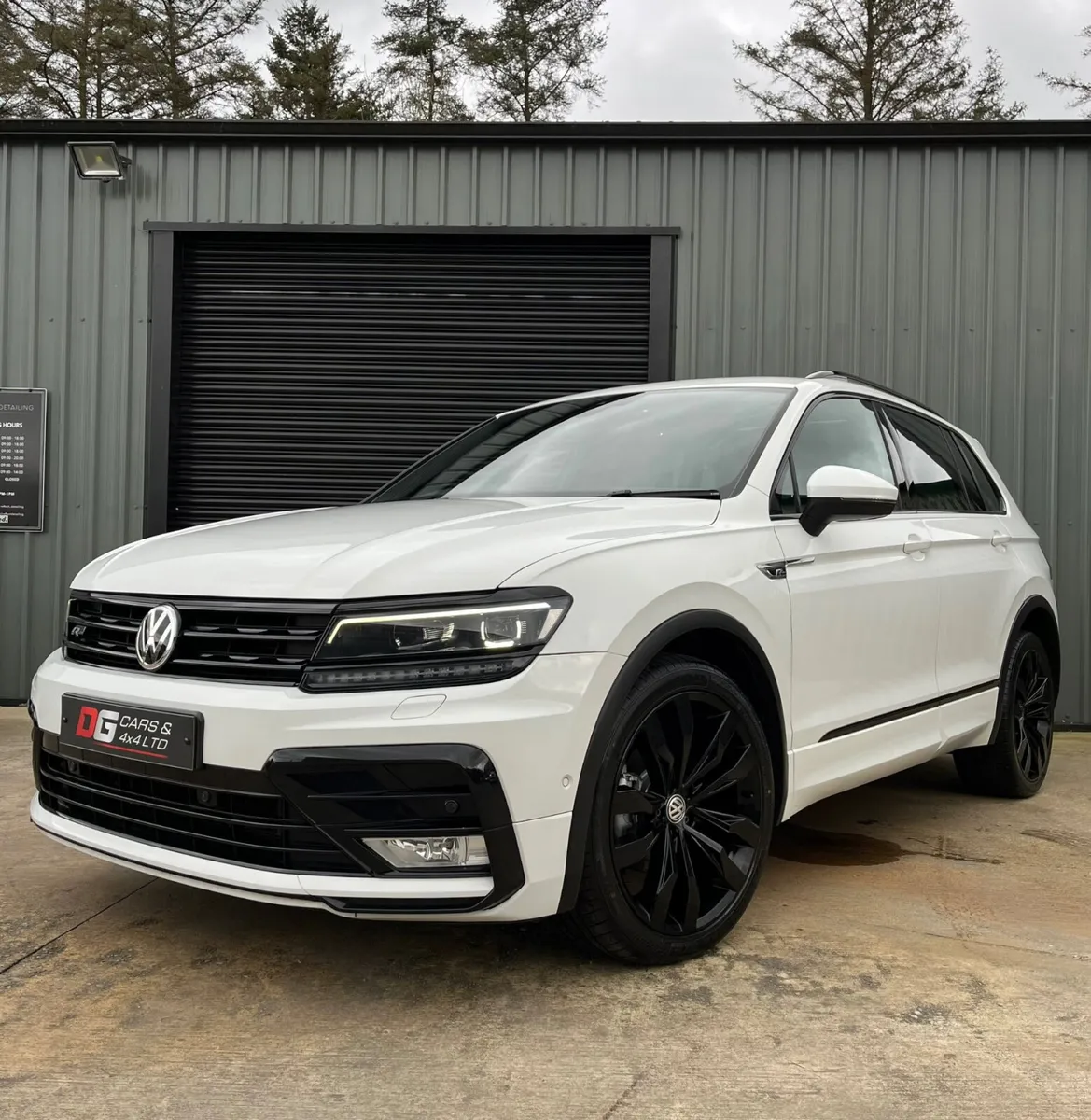 2016 Volkswagen Tiguan 2.0 TDI R Line Auto - Image 2