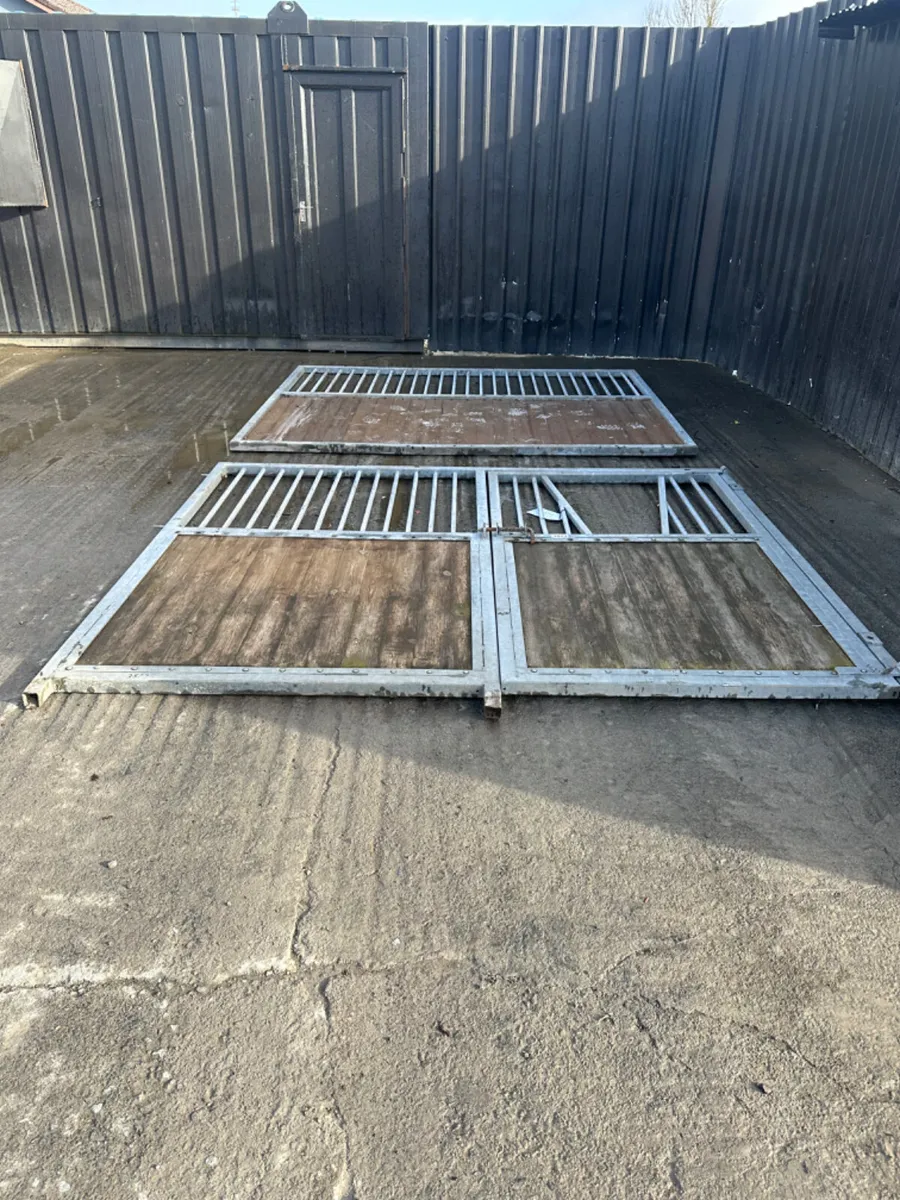 Stable Door and Panel - Image 1