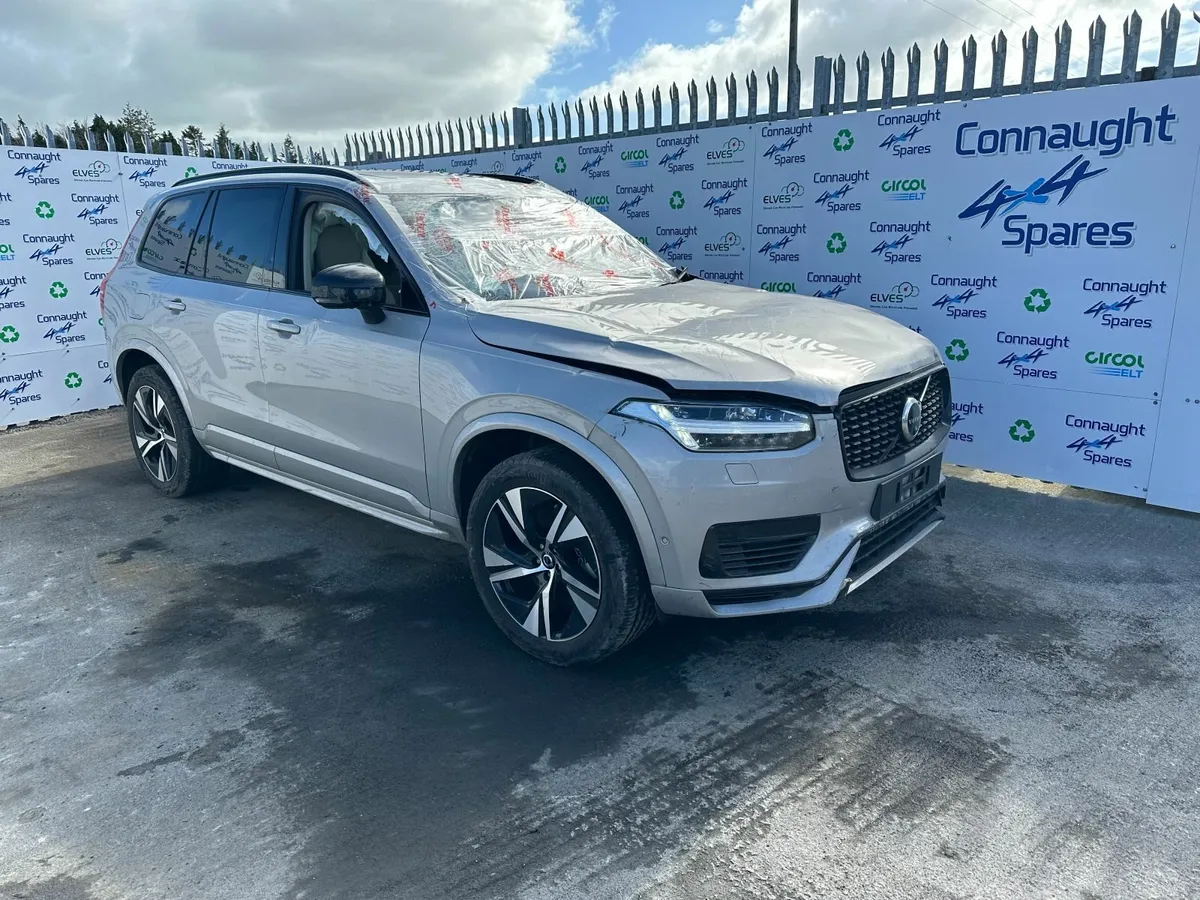 2023 VOLVO XC90 PHEV JUST IN FOR BREAKING