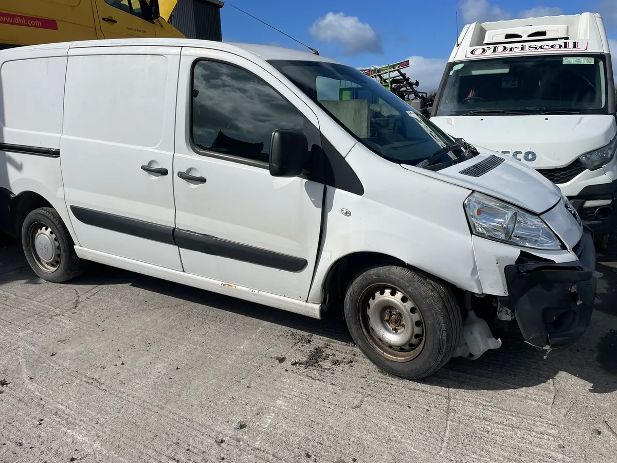 12 Peugeot expert 2,0 for dismantling