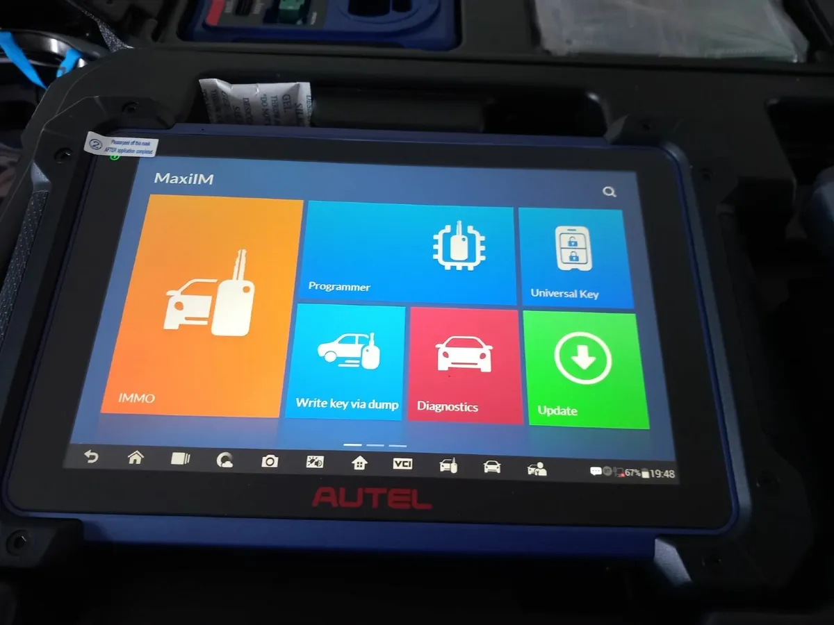 Autel MaxiIM IM608 Pro with Advanced features - Image 2