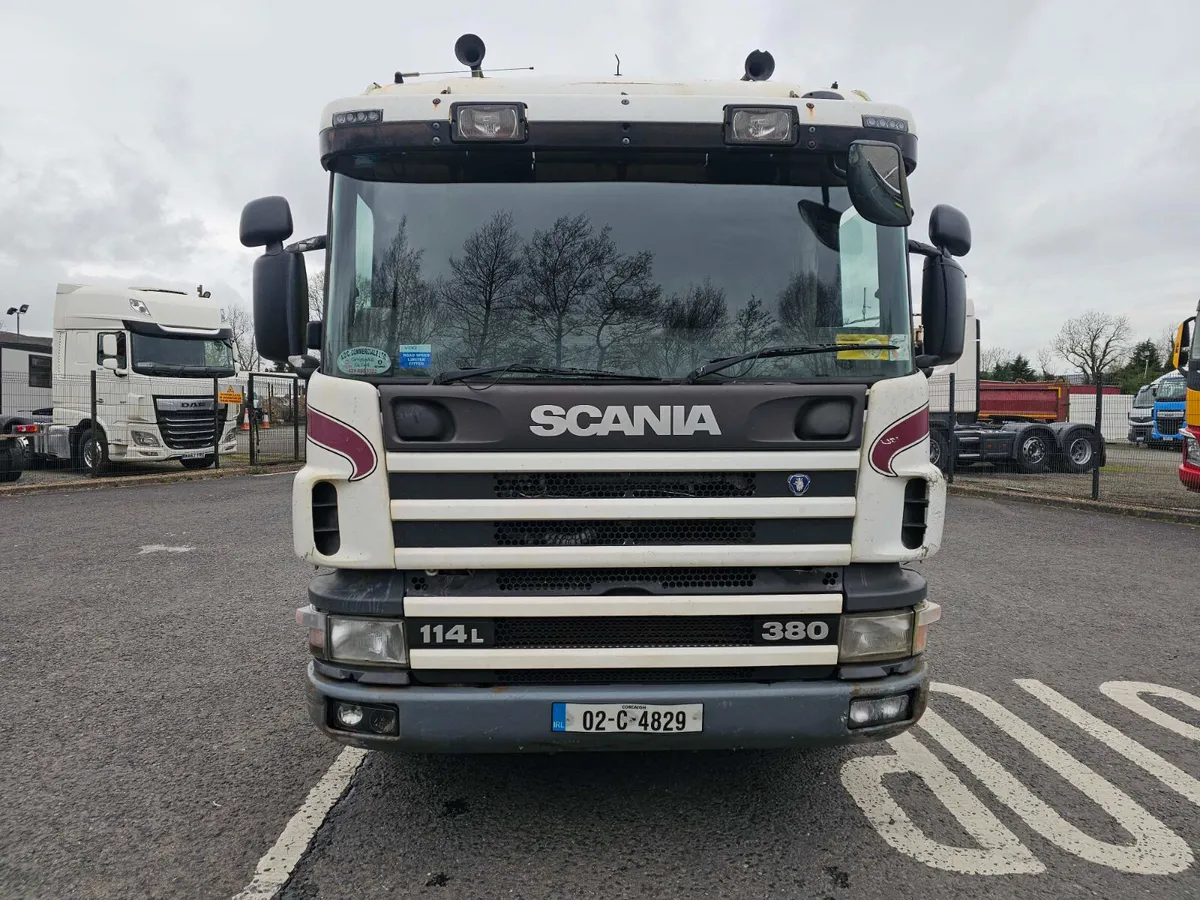 2002 Scania 114L 380 - Image 2