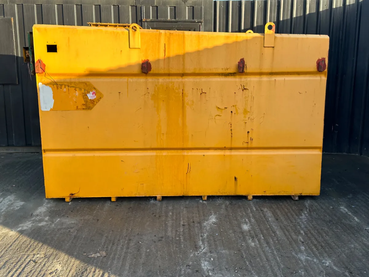 4550L Western Bunded Fuel Bowser - Image 1