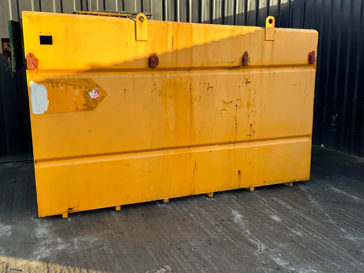 4550L Western Bunded Fuel Bowser - Image 3