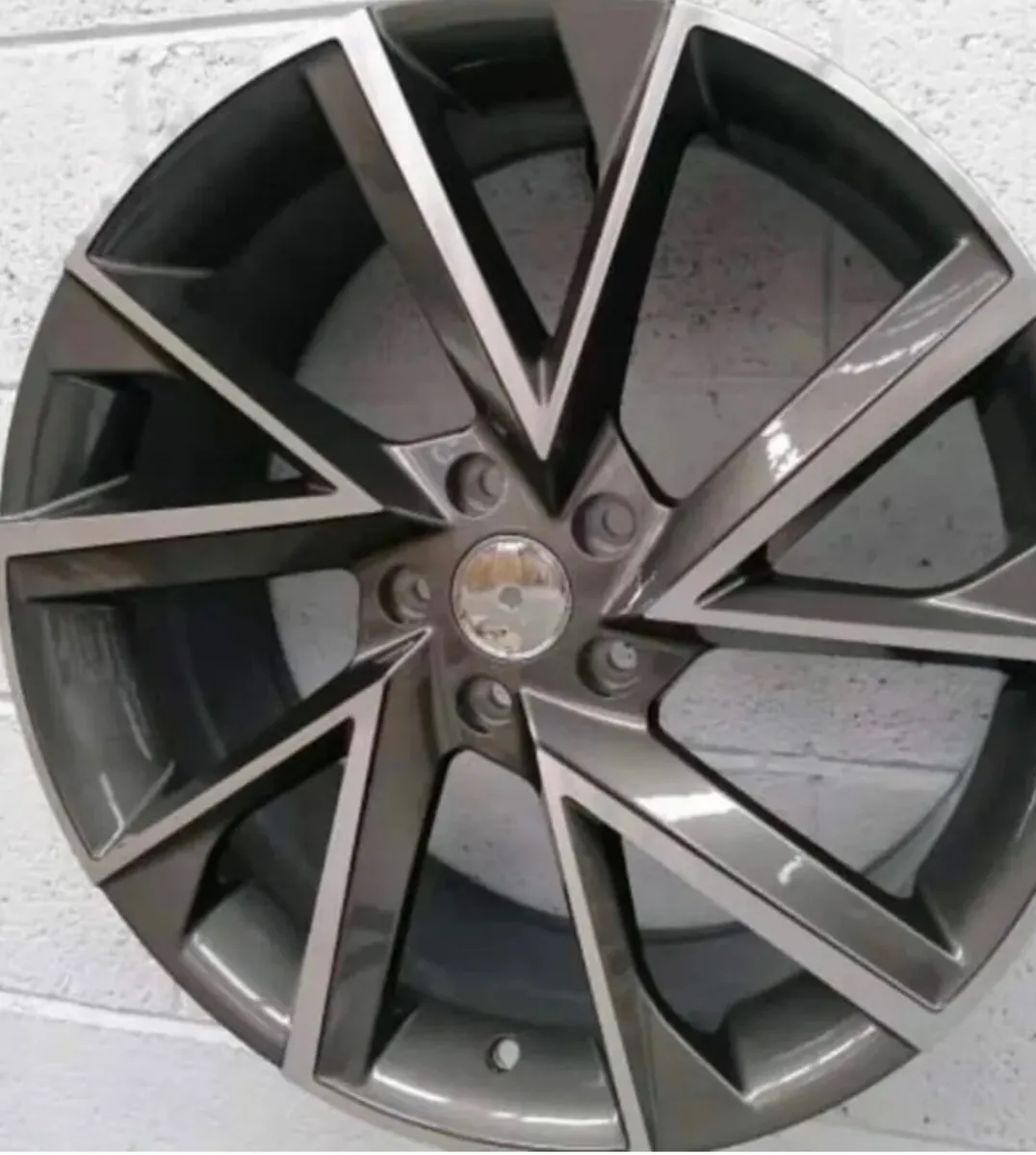 Alloys & tyres 18” 5x112