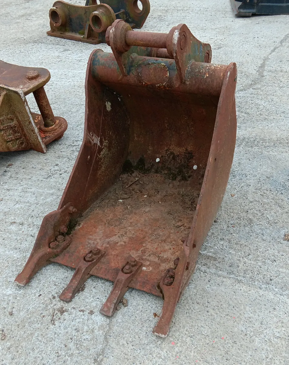 2 foot bucket 45mm - Image 1