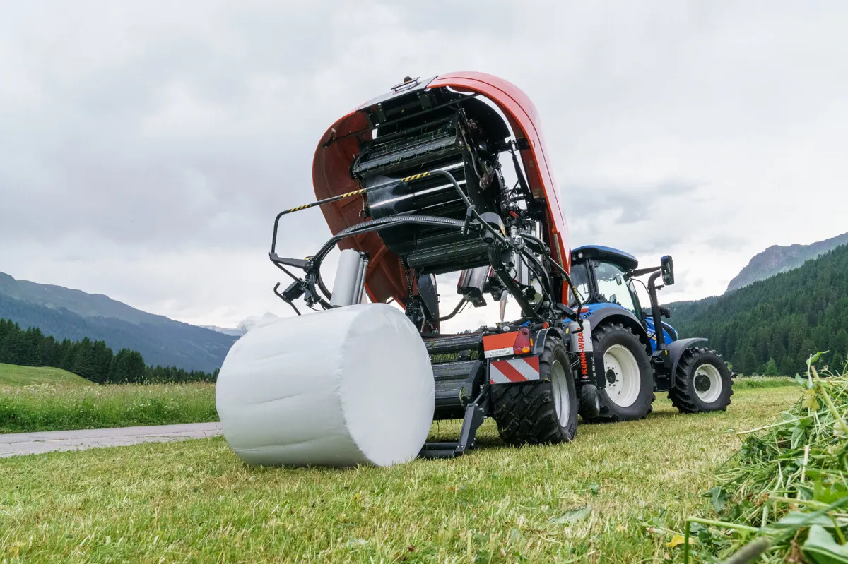 KUHN i-BIO+ Baler-Wrapper Combination - Image 1