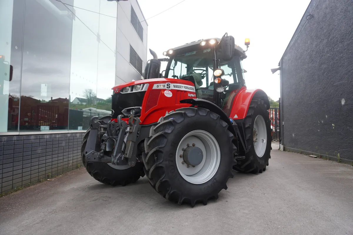 Massey Ferguson 6718S DYNA-VT - Image 2
