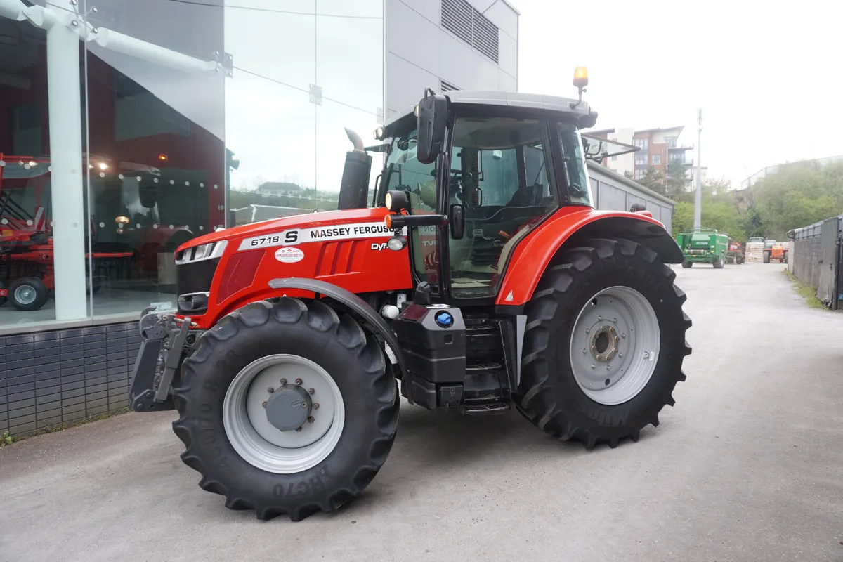 Massey Ferguson 6718S DYNA-VT - Image 3