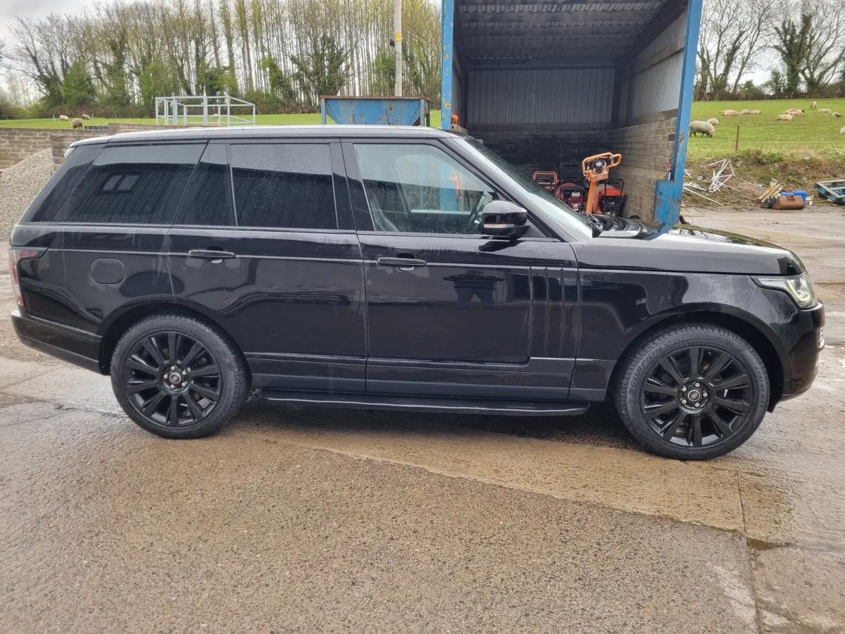 RANGE ROVER Vogue 3.0 Excellent condition - Image 2