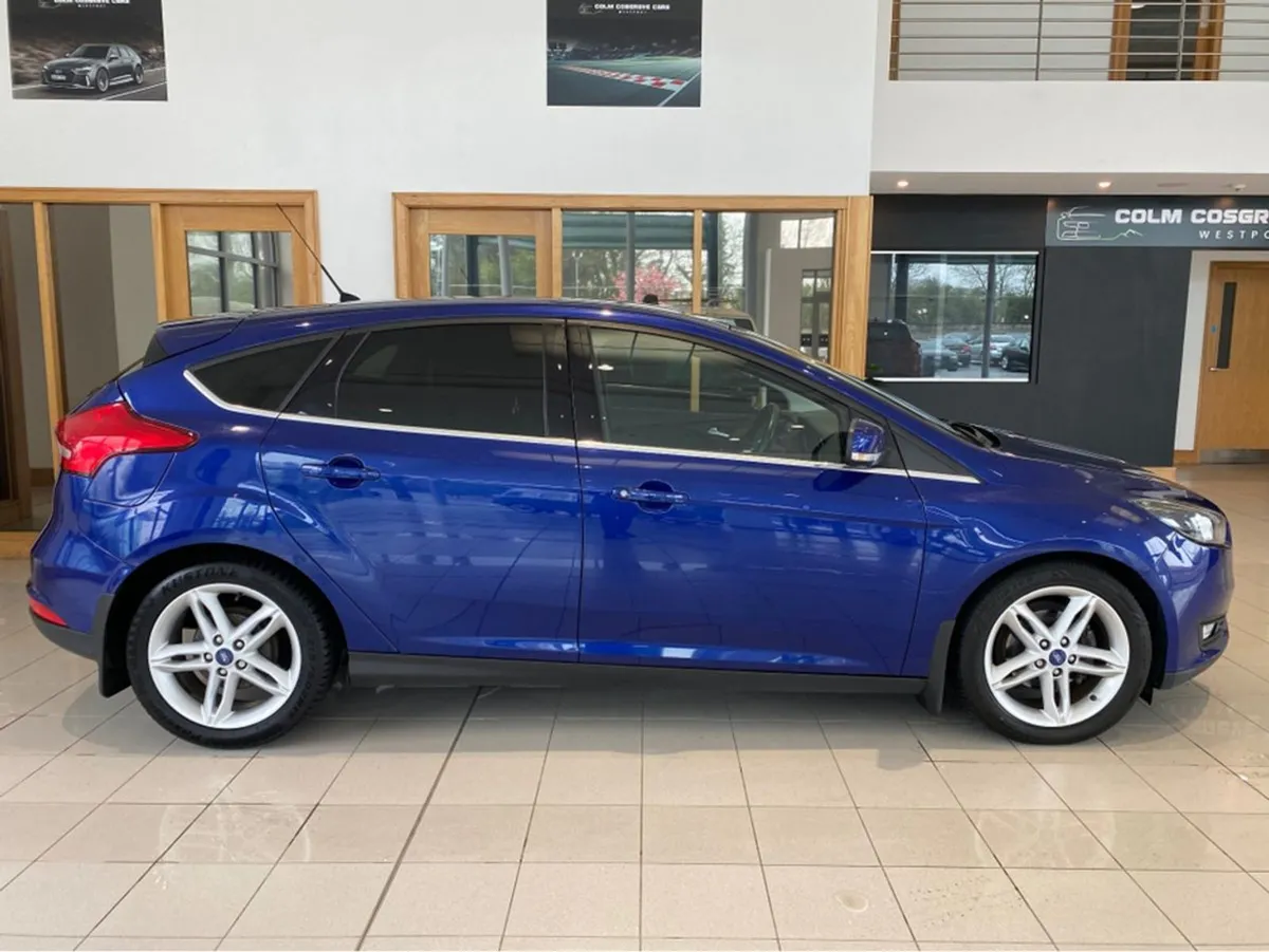 Ford Focus 1.5 Tdci Zetec 120PS 5DR - Image 2