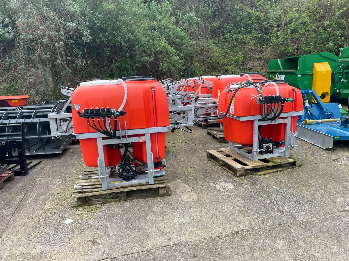 Dal Degan 600L Sprayers (New) - Image 3