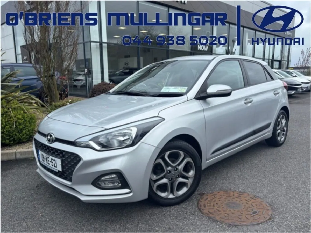 Hyundai i20 Active Deluxe Plus 5DR - Image 1
