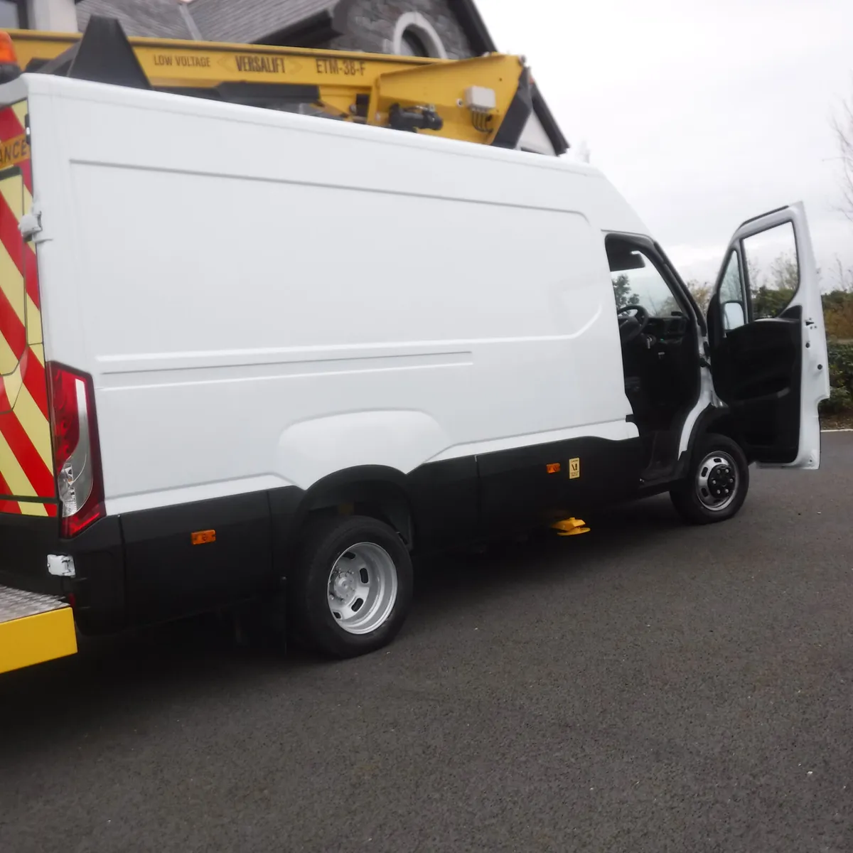 Iveco Daily 2016 Cherrypicker Versalift ETM38-F - Image 3