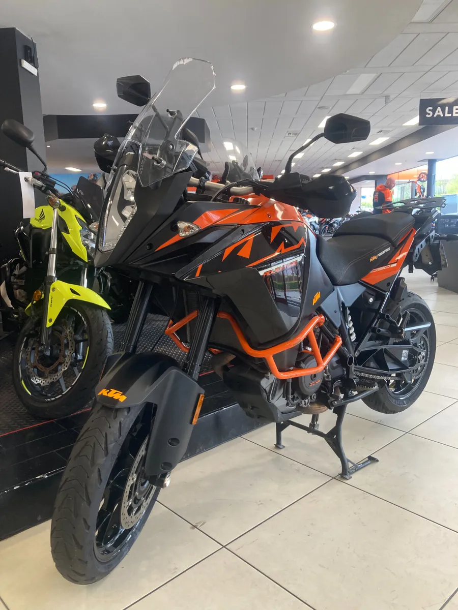 2018 KTM 1090 Adventure @TwoWheelsMotorcycles