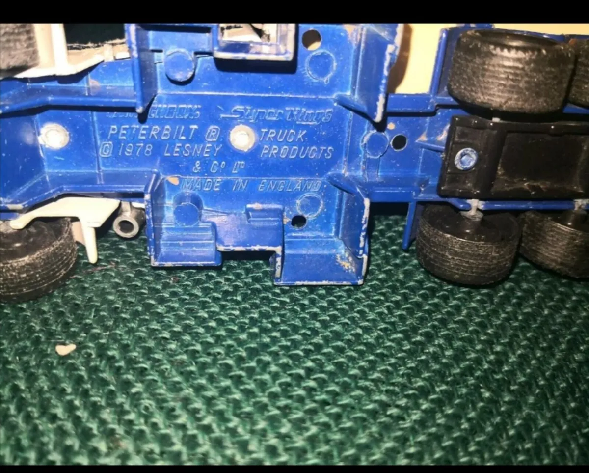 1978, 1983 heavy Die - cast truck - Image 4