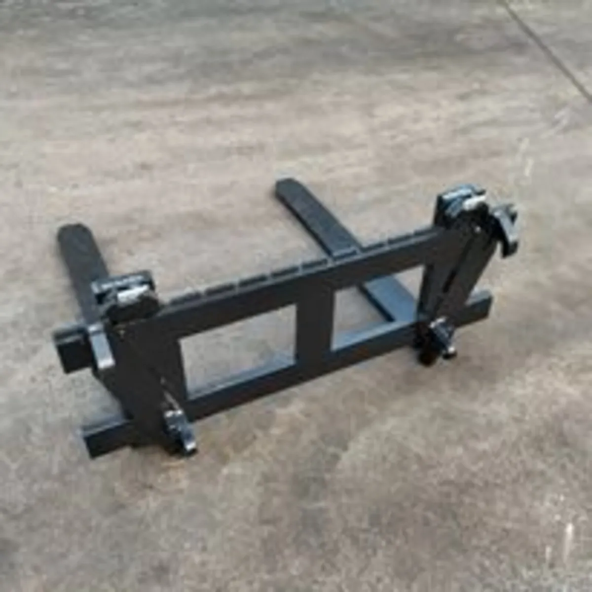 Pallet Forks  With Euro 8 Attachment Brackets - Image 2