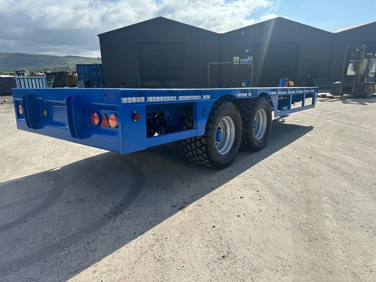 Numac bale/box trailer - Image 4