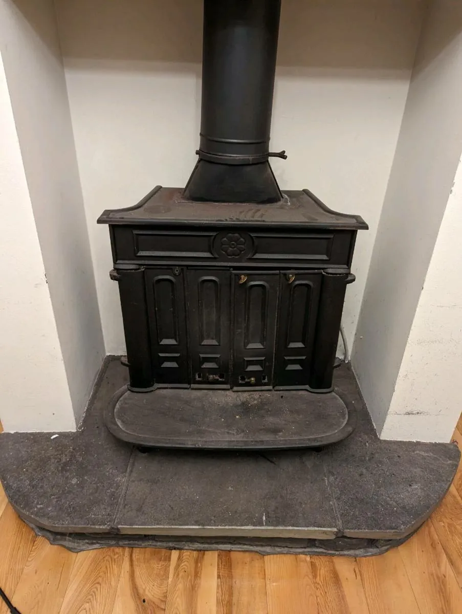 Solid fuel stove for sale in Co. Sligo for €100 on DoneDeal