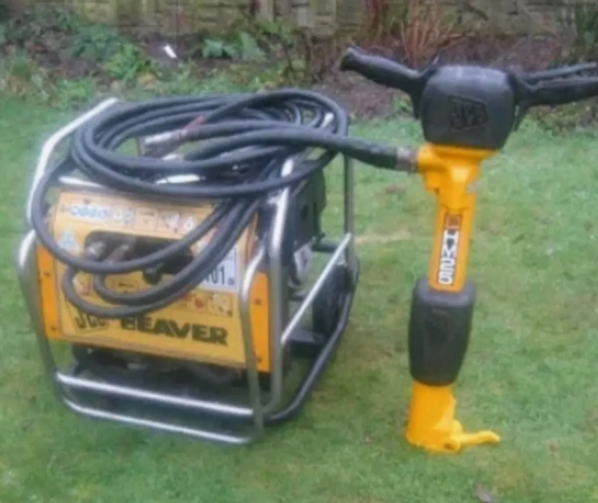 JCB Beaver Breaker with new hammer