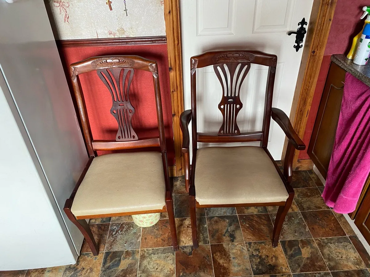Table and chairs for sale in Co. Kerry for €150 on DoneDeal