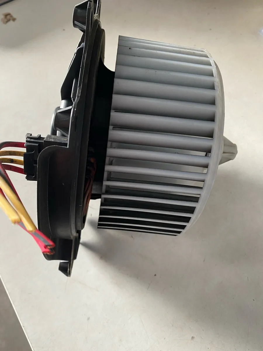 Renault Espace 4 heater blower motor fan - Image 3