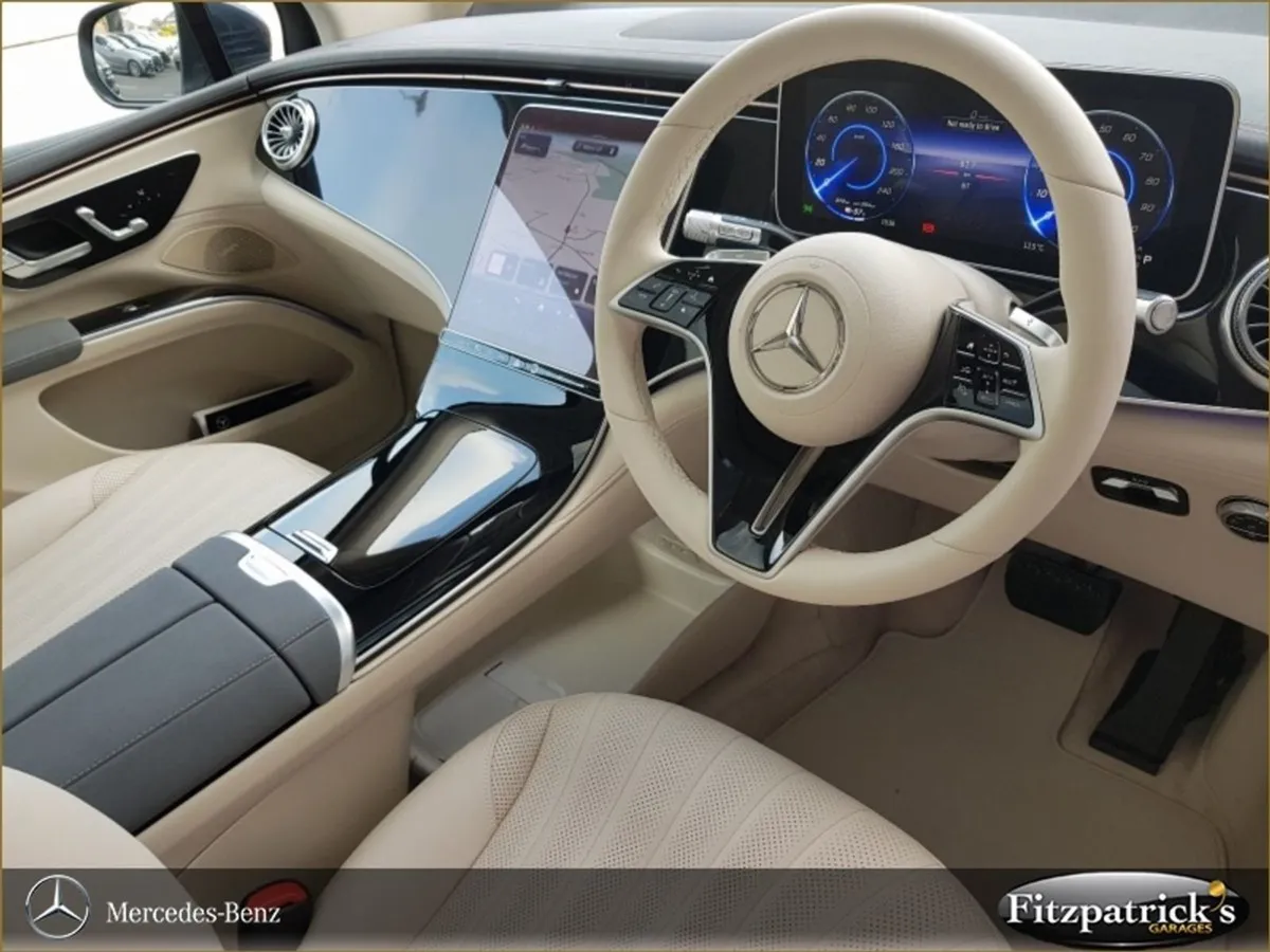 Mercedes-Benz EQS SUV EQS SUV 450  AMG 7 Seater - Image 4