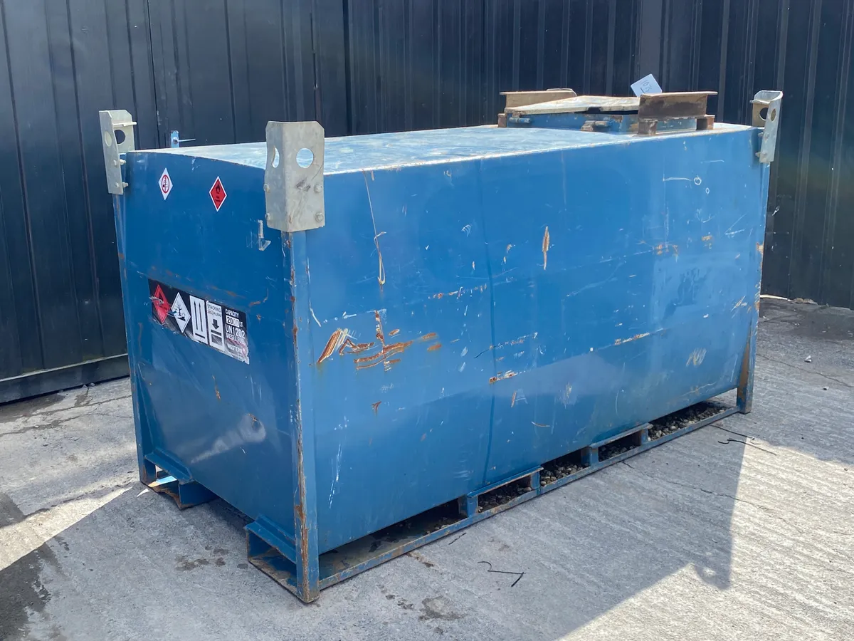 2000L Diesel Bowser with Pump - Image 1