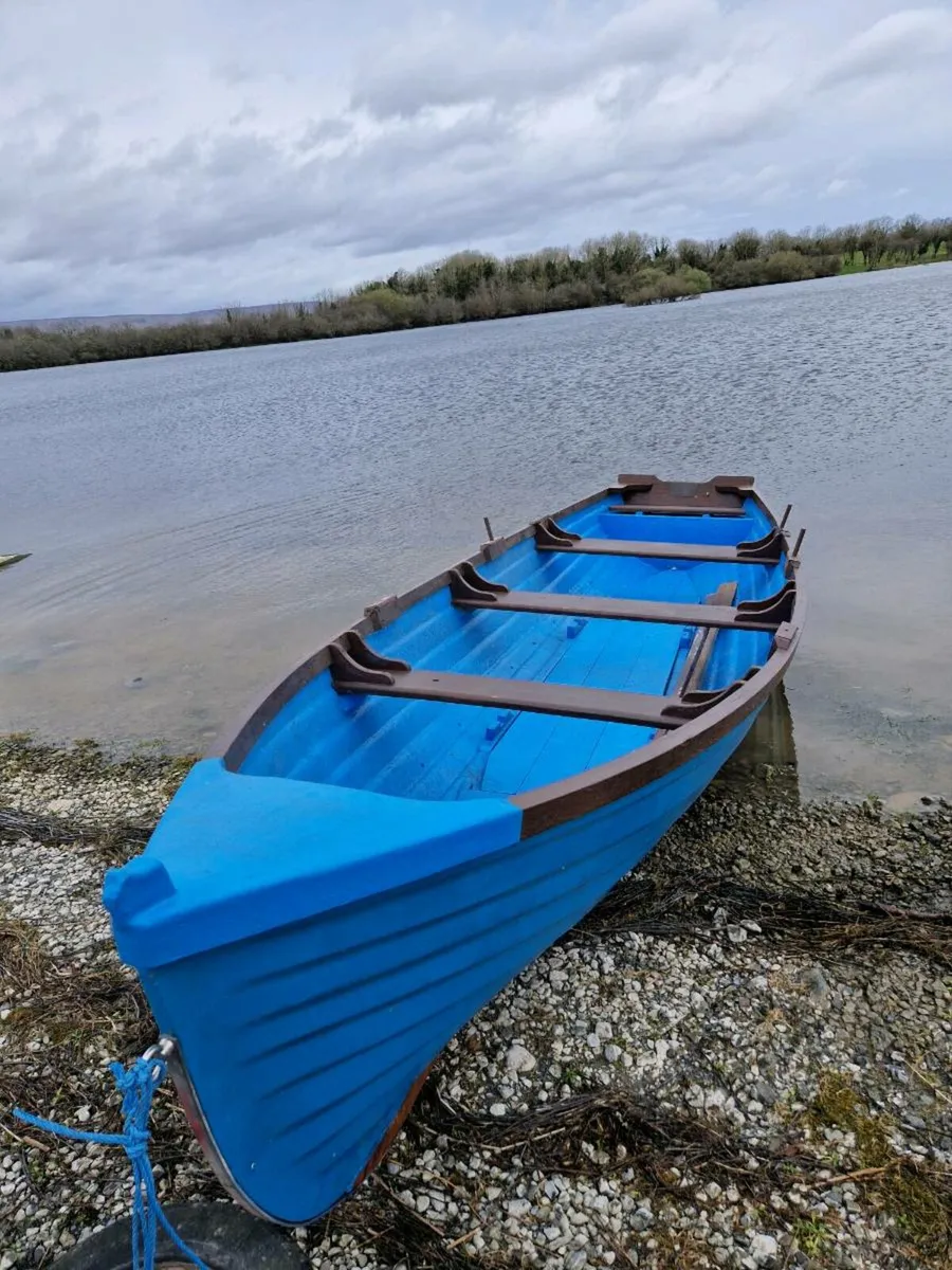 19ft Burke anglers fancy lake boat for sale in Co. Mayo for €1,995 on DoneDeal