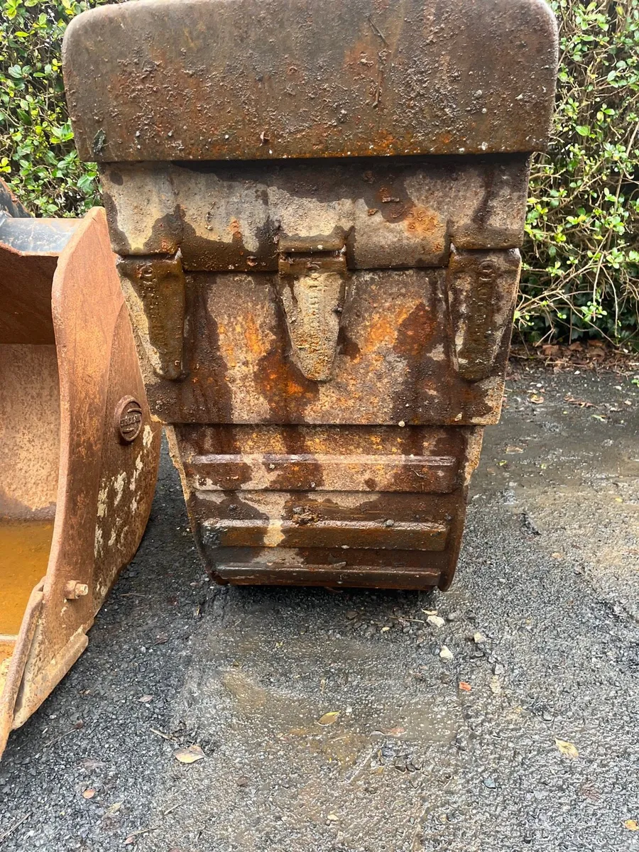 18” Strickland bucket - Image 4