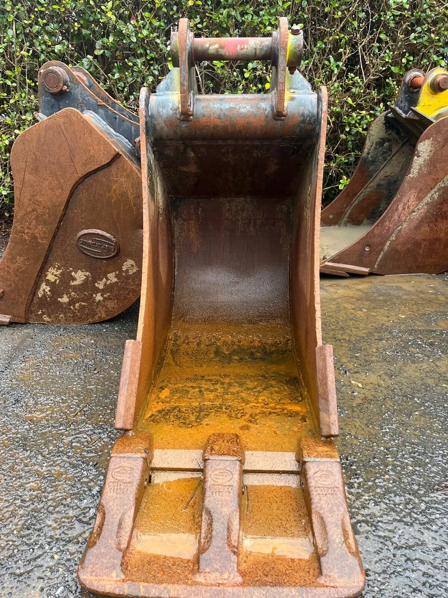 18” Strickland bucket - Image 3