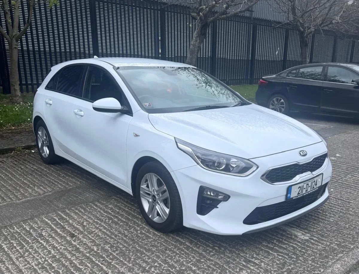 2021 Kia Ceed Commercial - Image 1