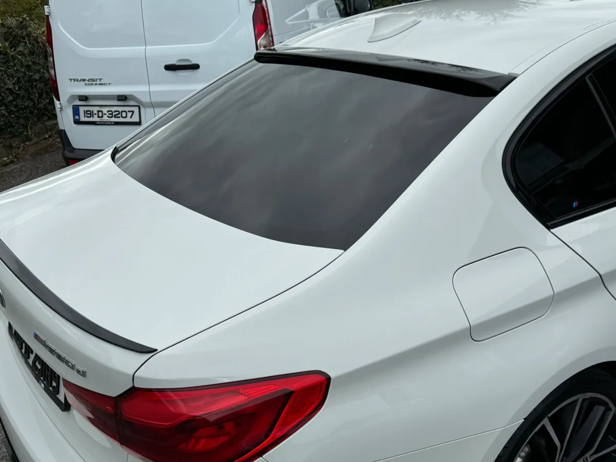 BMW g30 roof spoiler gloss black. - Image 1