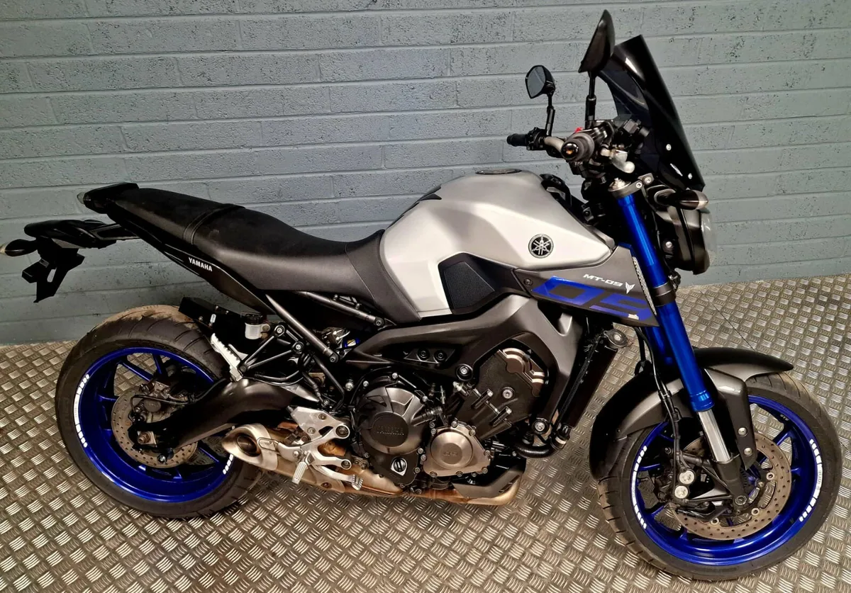 2016 Yamaha MT 09 - Image 1