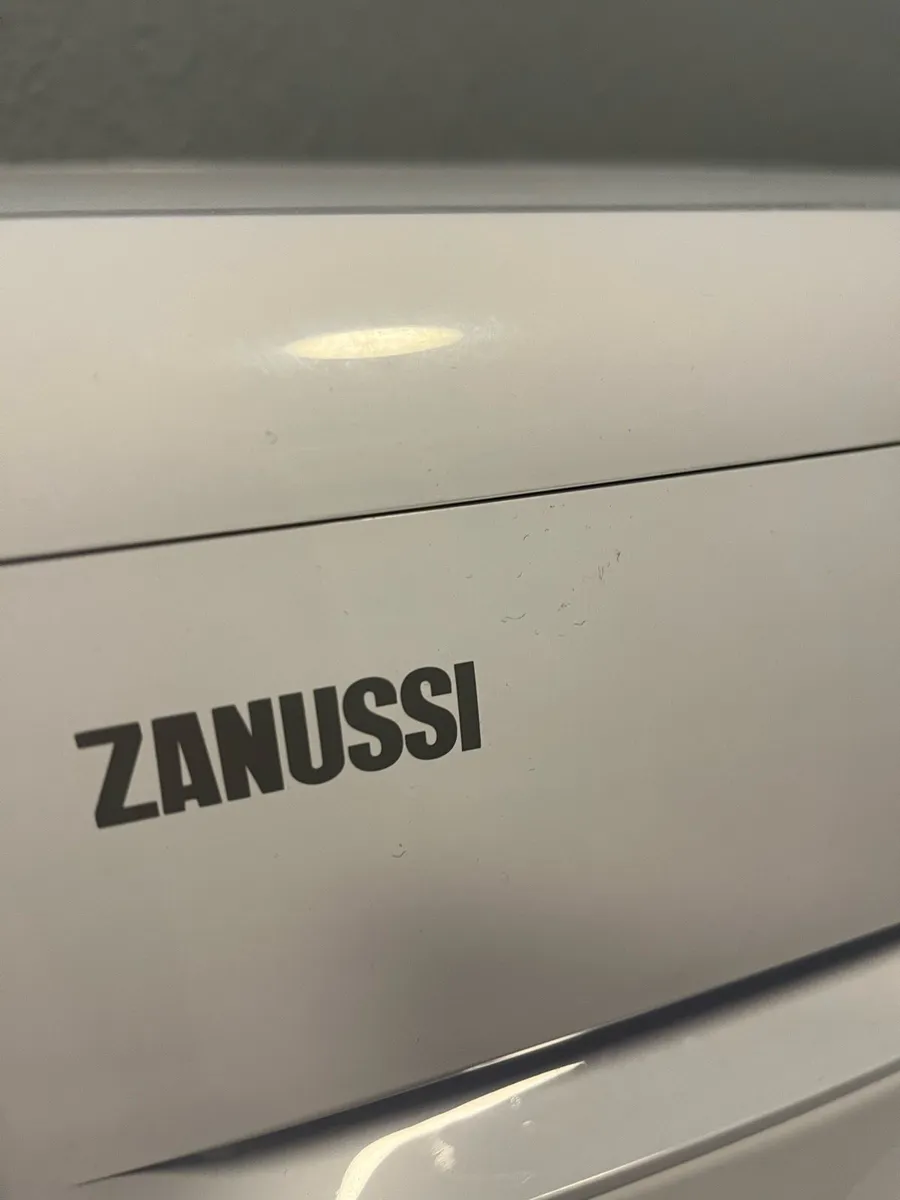 Zanussi washing machine for sale in Co. Dublin for €300 on DoneDeal