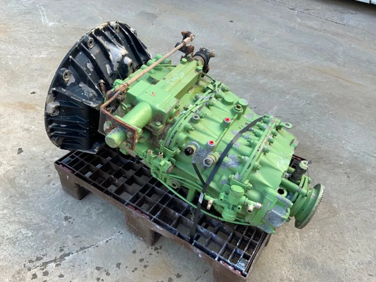 DAF 65CF 9 Speed Manual Eaton Gearbox. - Image 1