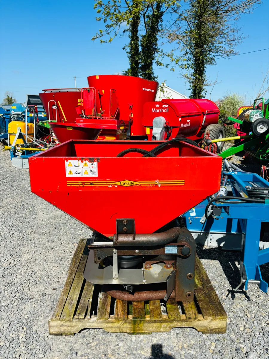 Cavallo fertiliser spreader - Image 2