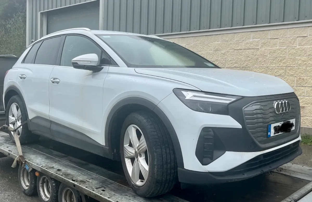 AUDI Q4 etron Electric Breaking!! - Image 2